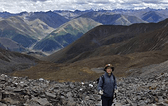 徒步中山峰一般需要三到五天，于是光导设计的行程还包括贡嘎山脊线徒步，这样充分利用国庆假期，加上请假大概有十天左右。光导网名光影，人如其名是位资深摄影爱好者，其代表作8264希夏邦马摄影徒步，我觉得是这些年所有希夏邦马徒步中拍的最好的，让很多人包括我心生向往。https://www.8264.com/youji/5634632-2.html